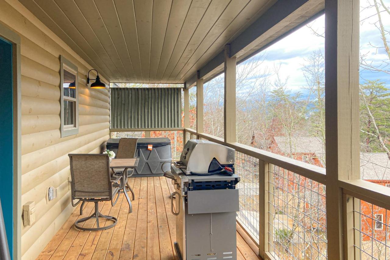 The Lazy Bear Villa Pigeon Forge Esterno foto